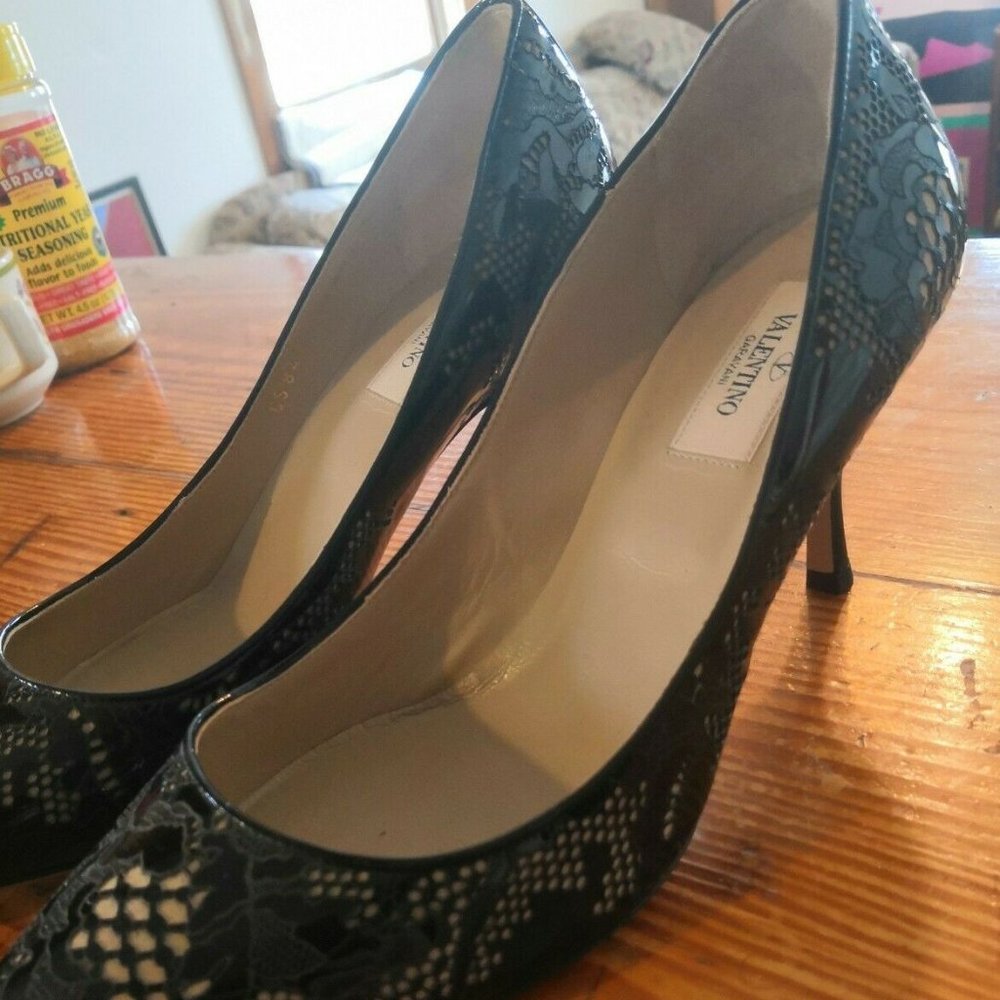 Valentino Garavani Leather Laser Cut Pointed Heels